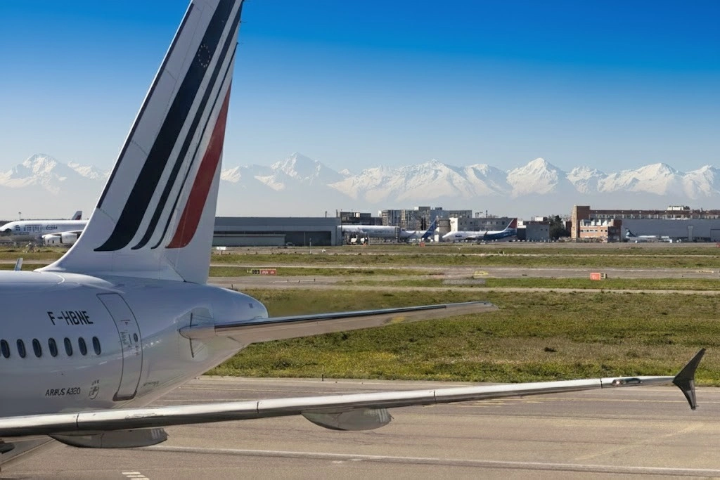 Transfert et navette aéroport, Cab Me, votre VTC premium